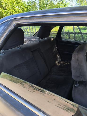 Унаа сатуу: Audi 100: 1989 г., 2.3 л, Кол менен иштөөчү, Бензин, Седан — 9