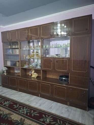 купить стенку для дома: Продаю стенку для гостиной. В хорошем состоянии