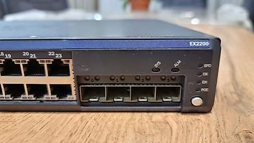 prosessor satilir: Juniper EX2200-24T-4G | 24 managed port + 4 SFP uplink Peşəkar — 6