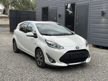 авто с последующим выкупом фит: Toyota Prius: 2019 г., 1.5 л, Автомат, Гибрид, Хэтчбэк