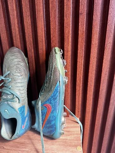 ботсы женские: Футбольные бутсы Nike 42 размера - Серия: Nike Mercurial (визуально — 3