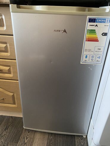 Холодильники: Холодильник Avest, Новый, Минихолодильник, 50 * 80 *