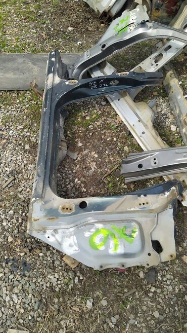 строительства домов из 3d панелей: Toyota Land Cruiser 80 кузовная часть стойка, Тойота Ленд Крузер 80