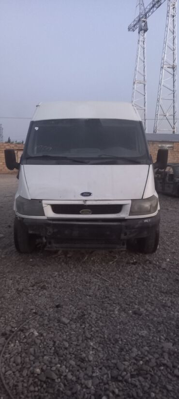 форд транзит в баку: Ağ rəngdə Ford Transit furqon. Bu avtomobil yükdaşımalar üçün nəzərdə