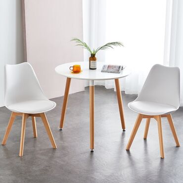 дизайнер мебели: Комплект стол и стулья
