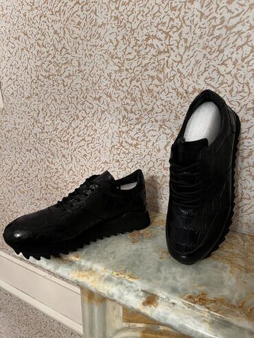 Krasofkalar və idman ayaqqabıları: 42 razmer Dəri kişi ayaqqabısı Türkiyədən gətirilib tam orjinal — 6