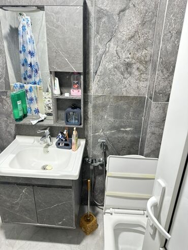 Mənzil kirayələyirəm: 2 otaqlı, 40 kv. m — 4