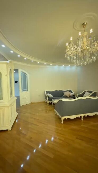 Uzunmüddətli kirayə mənzillər: Şəhər mənzili – klassik üslubda geniş və işıqlı - Plan: geniş zal — 2