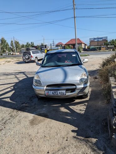 лобовое стекло на матиз: Daihatsu Sirion: 1998 г., 1 л, Автоматические, Бензин, Хэтчбэк