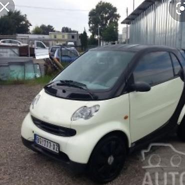 Kompletan auto u delovima: Kompletan auto u delovima — 2