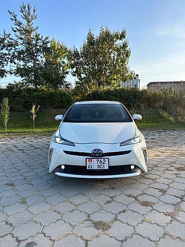 8: Toyota Prius: 2019 г., 1.8 л, Автомат, Гибрид, Хэтчбэк — 1