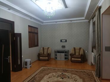 qarayev kiraye ev: 99 kv. m, 3 otaqlı