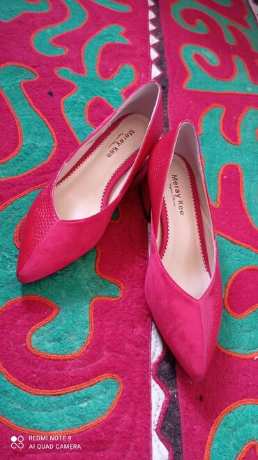 подросковый обувь: Туфли 36, цвет - Красный