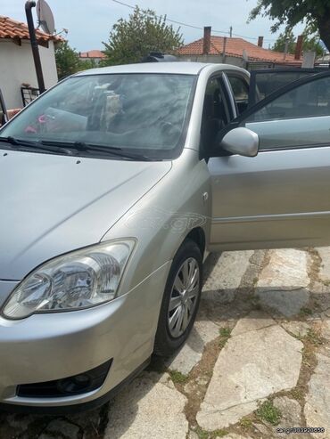 Toyota: Toyota Corolla: 1.4 l. | 2005 έ. Χάτσμπακ — 2