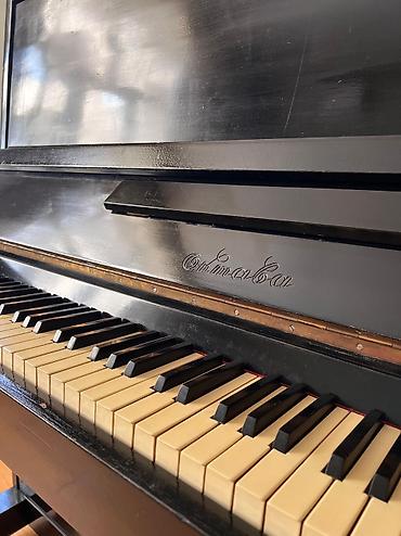 Musiqi alətləri: Piano, Akustik, İşlənmiş, Ünvandan götürmə — 1