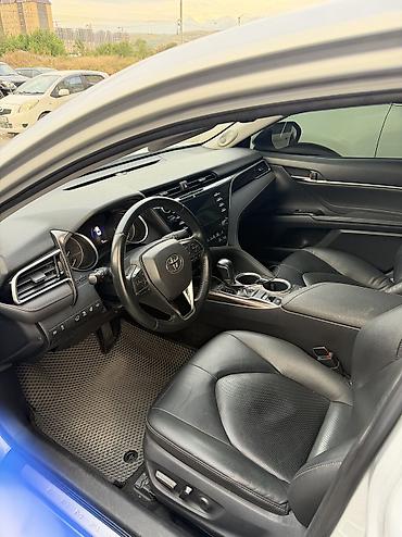 corolla 2018: Toyota Camry: 2019 г., 2.5 л, Автомат, Бензин, Седан — 7