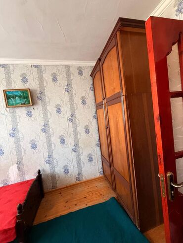 Uzunmüddətli kirayə mənzillər: Ev Şirvandadır Kirayə yanlız tələbə qızlara yaxud ailələrə verilir -da lalafo.az — 8 Uzunmüddətli kirayə mənzillər: Ev Şirvandadır Kirayə yanlız tələbə qızlara yaxud ailələrə verilir — 8