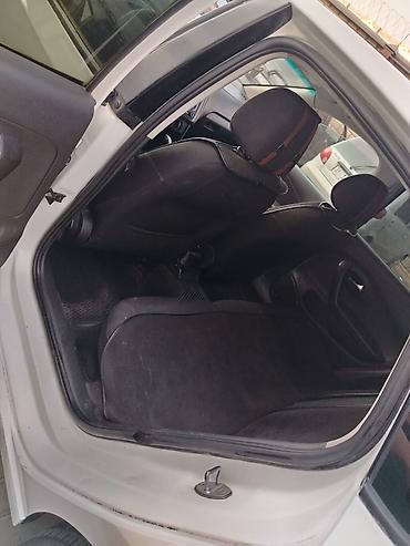 обмен в обе стороны: Volkswagen Polo: 2015 г., 1.6 л, Автомат, Бензин — 4