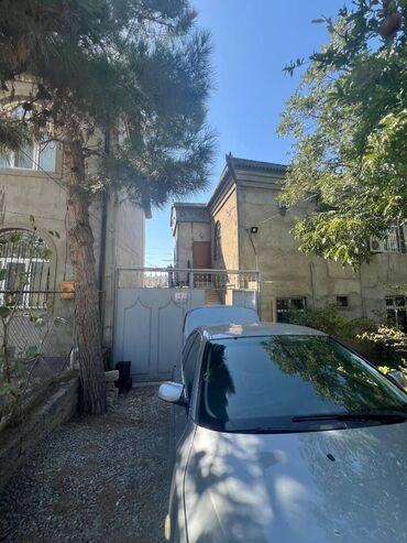 Həyət evləri və villaların satışı: Qaraçuxur qəs. 7 otaqlı, 145 kv. m, Yeni təmirli -da lalafo.az — 7 Həyət evləri və villaların satışı: Qaraçuxur qəs. 7 otaqlı, 145 kv. m, Yeni təmirli — 7