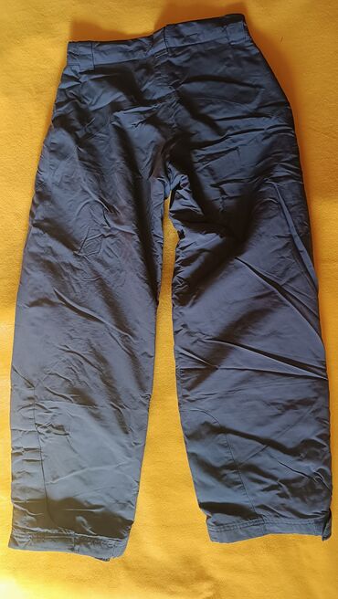 Верхняя одежда: ТЕПЛЫЕ ШТАНЫ,на мальчика. Широкие. На 10-12 лет. Цвет серый. Есть at lalafo.kg — 3 Верхняя одежда: ТЕПЛЫЕ ШТАНЫ,на мальчика. Широкие. На 10-12 лет. Цвет серый. Есть — 3