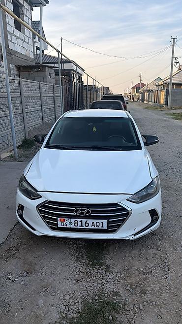 Hyundai Elantra: 2018 г., 1.6 л, Автомат, Газ, Седан