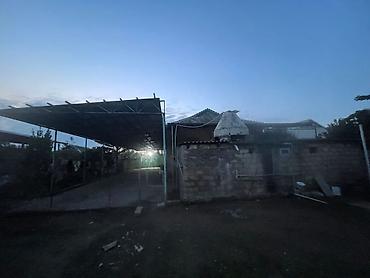 sutkaliq evlərin icarəsi: Salam alekum ev satlır 3 otaq 1 boyuk zal 1 metbex mal damı yay ve qıs — 3