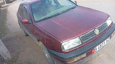 Продажа авто: Volkswagen Vento: 1994 г., 2 л, Механика, Бензин, Седан — 3