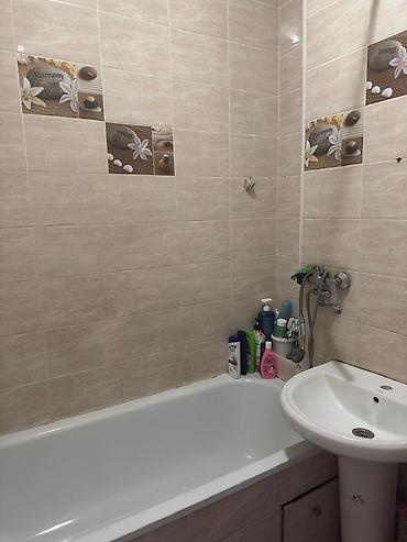 106: 3 комнаты, 70 м², 12 мкр 106 серия, 8 этаж — 5