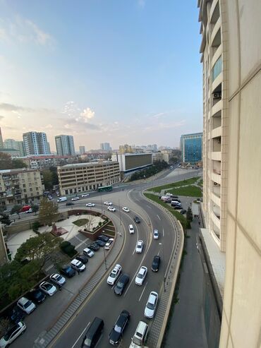 Mağazalar: Yasamal rayonu Dovlet Statistika Komitesinin yani bina prospektin — 14