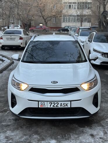 Kia: Kia Stonic: 2018 г., 1.6 л, Автомат, Дизель, Универсал