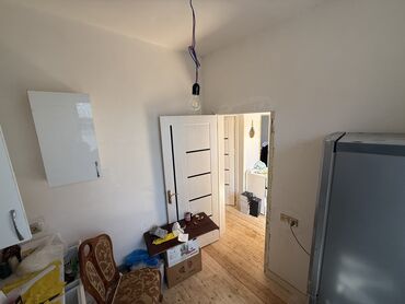 Həyət evləri və villaların satışı: Lökbatan qəs. 3 otaqlı, 72 kv. m, Kredit var, Orta təmir — 8