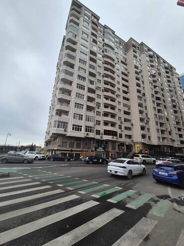 Uzunmüddətli kirayə mənzillər: Xətai Rayonu, Afiyəddin Cəlilov küçəsi, Park Azurun yanında. 16 — 18