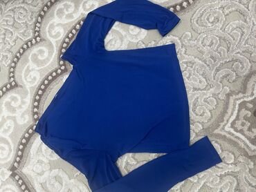 Futbolka və maykalar: Her biri demek olar yeni kimidir,cunki 2-3defe geyinilib baxan — 12