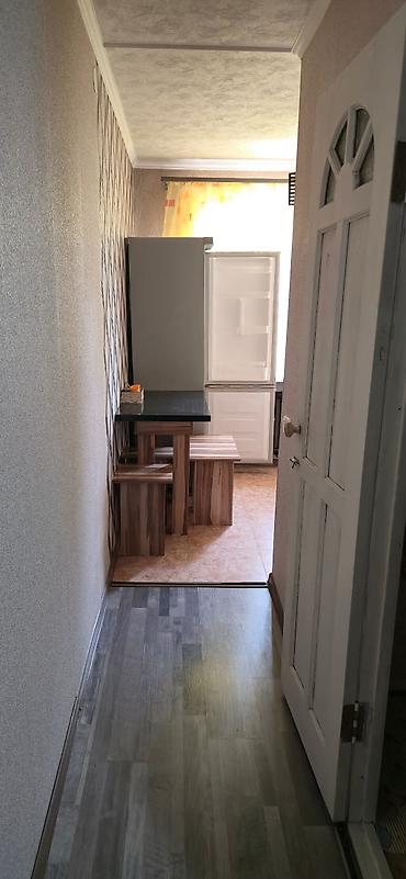 Продажа квартир: 1 комната, 32 м², 7 мкр 104 серия, 4 этаж — 15
