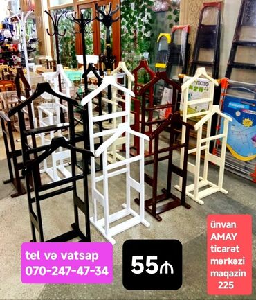 Asılqanlar paltar asmaq üçün ünvan AMAY ticarət mərkəzi ağ şəhər