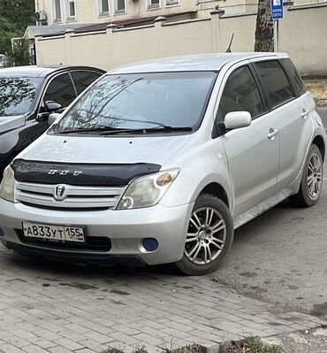 тоята ист: Toyota ist: 2003 г., 1.3 л, Автомат, Бензин