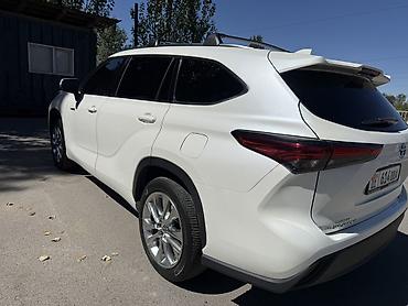 меняю на тягач: Toyota Highlander: 2020 г., 2.5 л, Автомат, Гибрид, Кроссовер — 6
