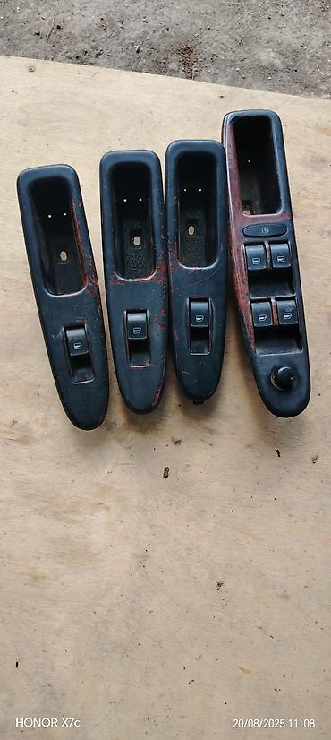 Digər avtomobil ehtiyat hissələri: Cerry cowun 16 F nın razborka ehtiyyat hissələri satıram razılaşma — 12