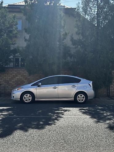 лед драйвер: Toyota Prius: 2011 г., 1.8 л, Вариатор, Гибрид, Хэтчбэк — 3