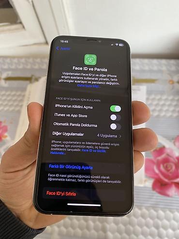 Apple iPhone: IPhone Xs, Gümüşü, Face ID — 14