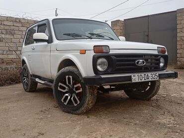 vaz 2115 kreditle satisi: VAZ (LADA) 4x4 Niva: 1.7 l | 1984 il 111111111 km Sedan