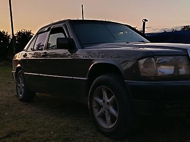 a 160 mercedes: Model: Mercedes-Benz 190 (W201) sedan Xüsusiyyətlər: - Kuzov: 4 — 1