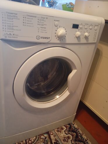 Стиральная машина Indesit, 5 кг, Новый, Автоматические, Без сушки, Нет кредита