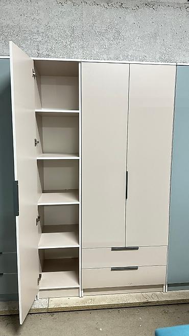 Шифоньеры, шкафы для одежды: Качество на первом месте! Прослужит вам долгие годы! Трехдверный шкаф — 8