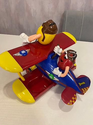 Digər oyuncaqlar: M&M’s kolleksiya oyuncaqları dəsti. Duty free den alinib her biri — 7