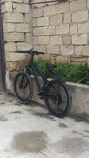 velsavet: İşlənmiş Dağ velosipedi Adidas, 24", sürətlərin sayı: 21, Ünvandan götürmə