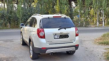 pərlər: Chevrolet Captiva (restayl) – ağ rəngli, tam ölçülü 7 yerlik SUV — 3