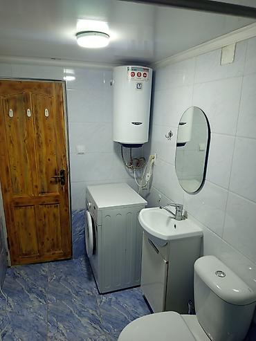 Продажа коттеджей и домов: Продается участок с домом, центр с. Новопавловка, 9 соток, район рынка — 21