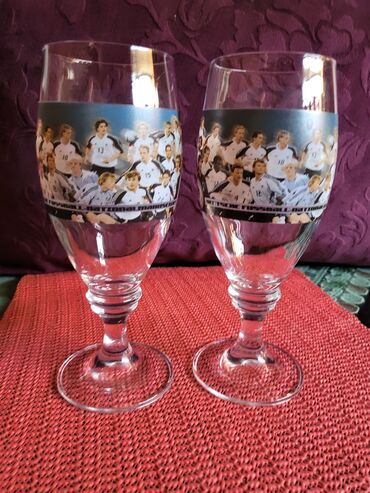 Čaše: Case nove za pivo iz 2005 godine. Case nove,dezen bez ostecenja,sve — 8