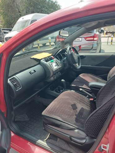 фит с последующим выкупом: Honda Fit: 2003 г., 1.3 л, Автоматтык, Бензин, Хетчбек